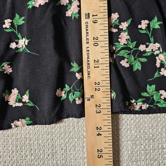 Floral Black Rayon Blouse with Smocked‎ Waist and Blousy Sleeves Size 2x - Picture 9 of 12